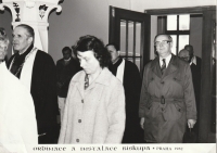 Ordinace a instalace biskupa v Praze  v roce 1982