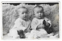 Se sestrou 1925