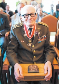 V roce 2011 se Jan Plovajko stal čestným občanem města Trutnova
