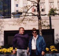 Josef Vávra se svým otcem Josefem Hasilem během návštěvy USA (1993)