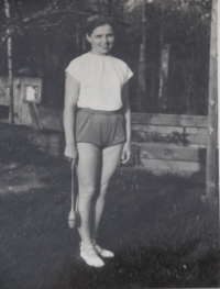 Zlata Seidlová nacvičující na spartakiádu