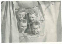 Bruno Brych s přáteli na vojně (konec 50. let)