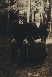 Děda a babička Antonín a Antonie Mlynářovi, Amerika - Klášterec nad Orlicí, 30. léta.