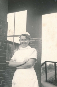 Alice, zdravotní sestra, nemocnice Bulovka 