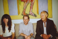 V bytě na Rašínově nábřeží po propuštění Václava Havla (první návštěvník byl Alexandr Dubček)