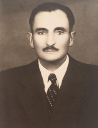 Father of the witess