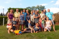 Rodina pamětníka se všemi vnoučaty i pravnoučaty, 2018