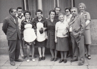 Sourozenci Dostálovi, 1977