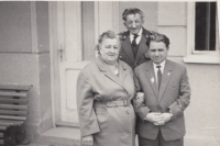 Hubert Hanika's parents with Boris Zhilenko, 1982
