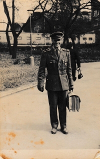 František Mráz , dobová fotografie, mezi lety 19541958