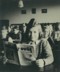 Jarmila ve škole v Braníku, Praha 1939