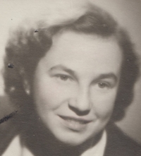 Jana Tázlarová, witness' wife, the 1950s 

