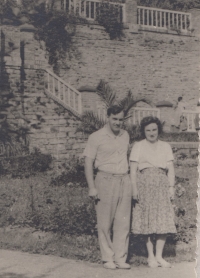 Foto z dovolené s manželkou, 1955