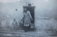 Matka Anna Martincová na hospodářství