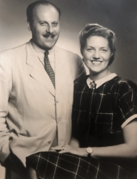 Rodičia, r. 1948