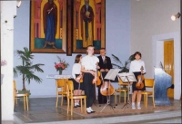 Performance in Chudobín in 1992, Vlastimil Nedoma in the backround 