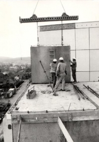 Tak se stavěly před rokem 1989 vysokopodlažní panelové domy