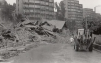 Bourání staré čtvrti a výstavba nového sídliště nad ulicí Na Bídě, před rokem 1989