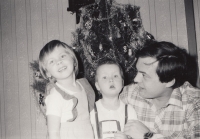 René Matoušek se svými dětmi na konci 70. let 20. století