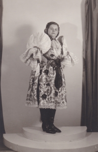 Her mother Růžena Muchová, who was a member of the amateur theater in Ledeč nad Sázavou 
