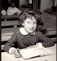 Vlastimila Dostálová v 1. třídě, 1967