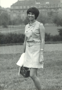 Eva jako studentka medicíny, Praha 1970