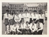 Kolektiv vedoucích Základní škola Baarova, Alena Mašková první stojící zprava, náměstí 1. máje, České Budějovice, 1970