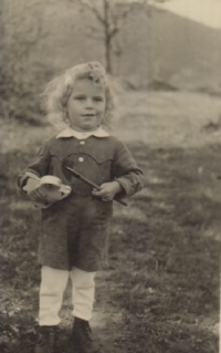 Drahomír Strnadel v roce 1944