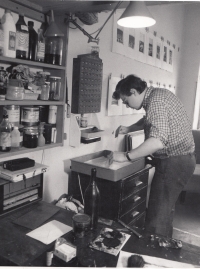 Při práci, cca 1990