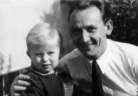 Vladimír Veit s tátou, první polovina 50. let