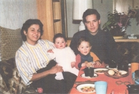 Kubánská rodina, které Jiří a Miriam Prokopovi pomohli uniknout přesunu na komunistickou Kubu