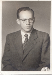 Na maturitní fotografii