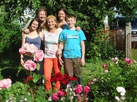 Rodinné foto: dcera Jana (1986), dcera Denisa (1989), syn Jan (2002), manželka Dana (1964), 2015