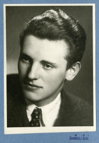 Josefovo maturitní foto, 1948