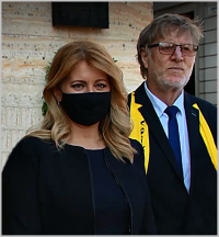 S prezidentkou Zuzanou Čaputovou pri príležitosti výročia okupácie (2020)