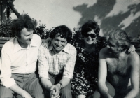 Josef Kaše se svými sourozenci roku 1978