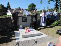 Odhalení desky na stonařovském hřbitově (2016) na památku Němců, kteří zemřeli v poválečném období v lágru ve Stonařově a byli pochováni do společného hrobu, celkem 201 mrtvých