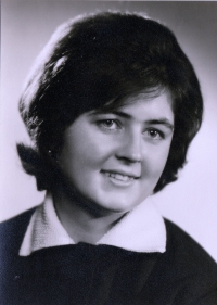 Maturitní tablo v roce 1965