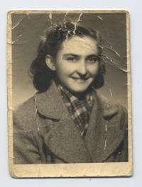 Božena Bagiňská za svobodna, 1954
