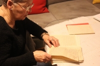 Při čtení básně svého otce, natáčení Příběhů našich sousedů, 2020