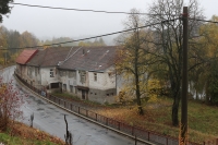 Bývalý Hotel Koželužna v Ledči nad Sázavou, kde se 25. května 1951 od 9 hod. konal za účasti široké veřejnosti soudní proces s obviněným obchodníkem Karlem Muchou, říjen 2020