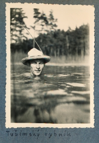 Jiří Vodenka in the Tušimský Pond, 1930s