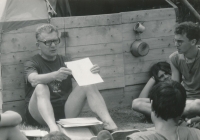 Jindřich (Vlk) Valenta na skautském táboře ve Šluknově, rok 1993