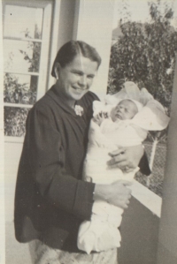 Ivo Čagánek po příchodu na svět 3