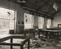 Vyrabovaná muniční továrna v Poličce po odstoupení části území 24. listopadu 1938