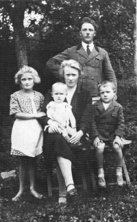 Family Prycl, Josefa on the far left, around 1931