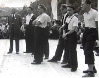 Mírová komunistická manifestace, setkání s Klementem Gottwaldem; Mariánské údolí v Brně-Líšni, 7. srpna 1938