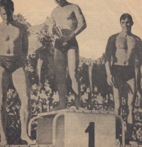 Vítězslav Svozil na stupních vítězů (vpravo)