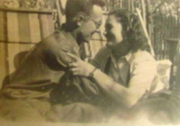 S budoucím manželem, 1949