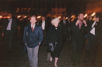 Nighttime walk with Václav Havel and Olga Havlová. Alexandr Neuman, second from right.
